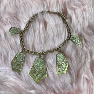 Chunky gold necklace